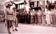 Alep 13 Aout 1942 - De Gaulle passe en revue les troupes